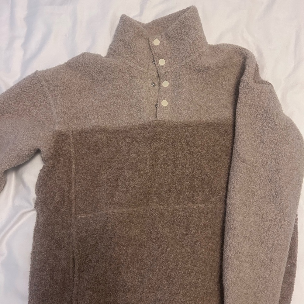 Outdoor Voices Men's Brown Turtleneck Sweater